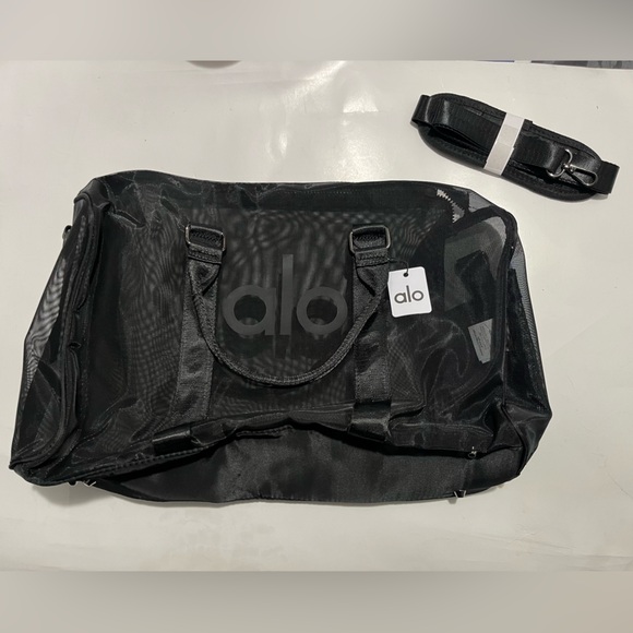 ALO Yoga Black Sheer Duffel Bag with Sleek Design $228 - Picture 7 of 7